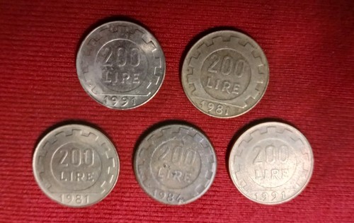 Italy 200 lire - lot, of